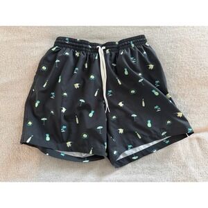 Chubbies The Beach Essentials Swim Trunks‎ 5.5 inch inseam Size Large